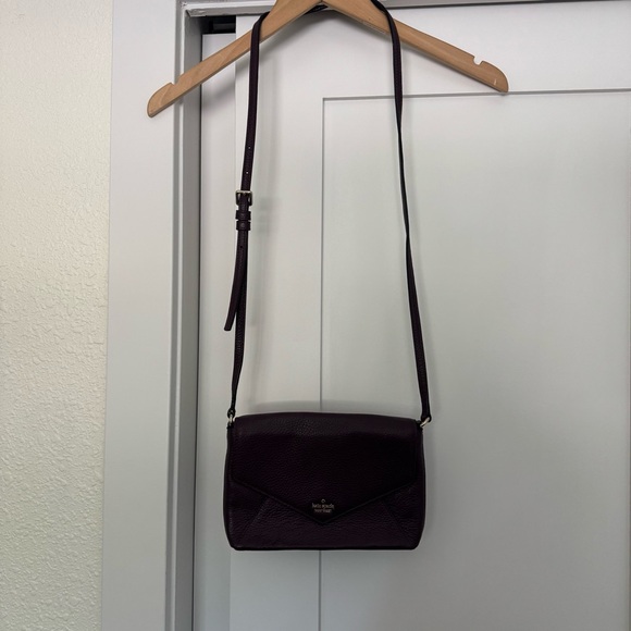 Kate Spade Leather Envelope Crossbody‎ Bag Plum - Picture 1 of 8